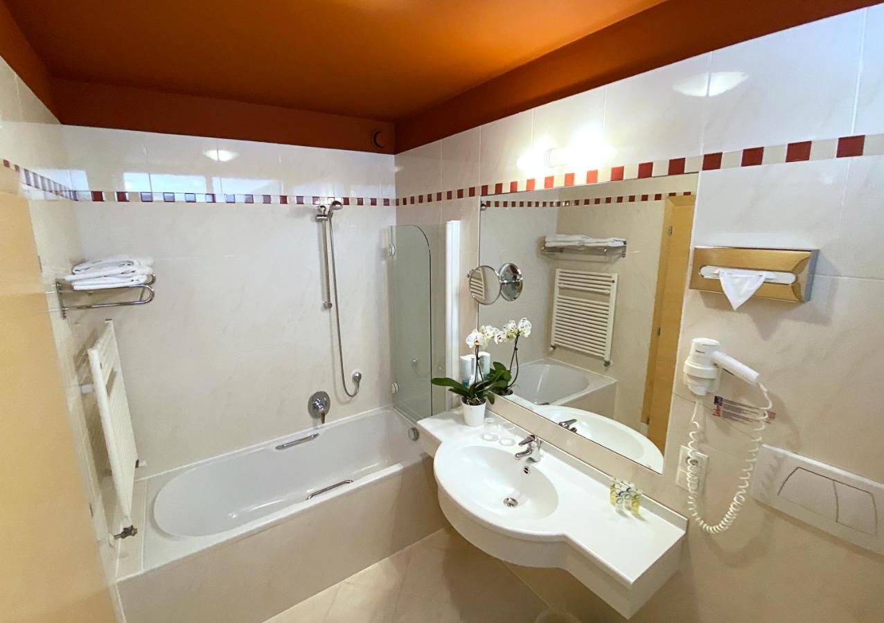 Hotel Eberle Bolzano Eksteriør bilde